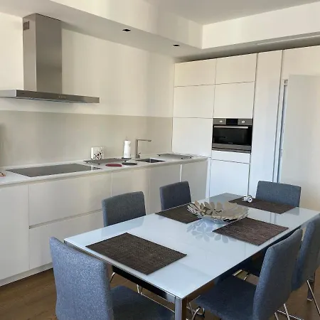 Apartment Brixhome *